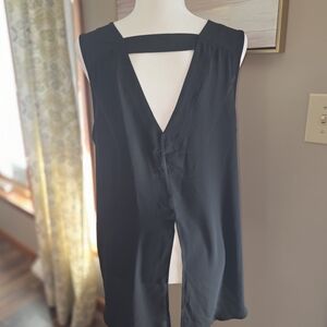 Express Black Sleeveless V-Back Tank Top